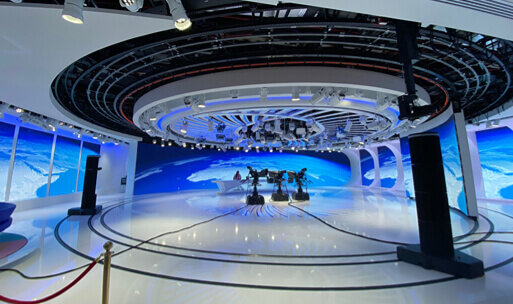 カタール最大のテレビledディスプレイプロジェクトは、430sqm liantronicsファインピッチled壁を採用しています